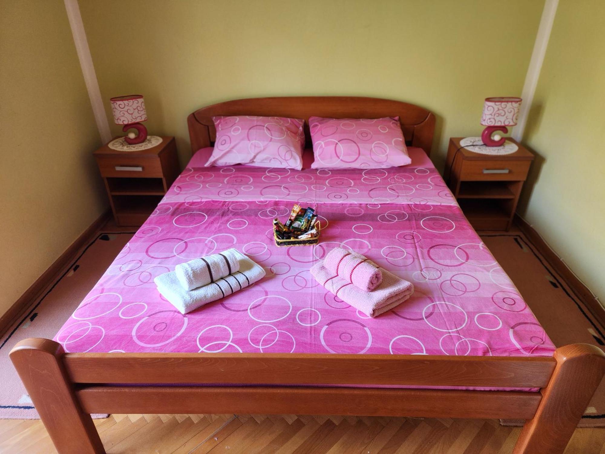 Lorena Rooms Risan Exterior photo